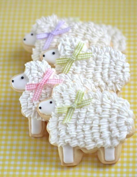 Lamb-Decorated-Cookies on Sweetopia