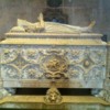 Vasco da Gama's Tomb in the Monastery's Church: Fuzzy Photo Courtesy of Julia's iPhone