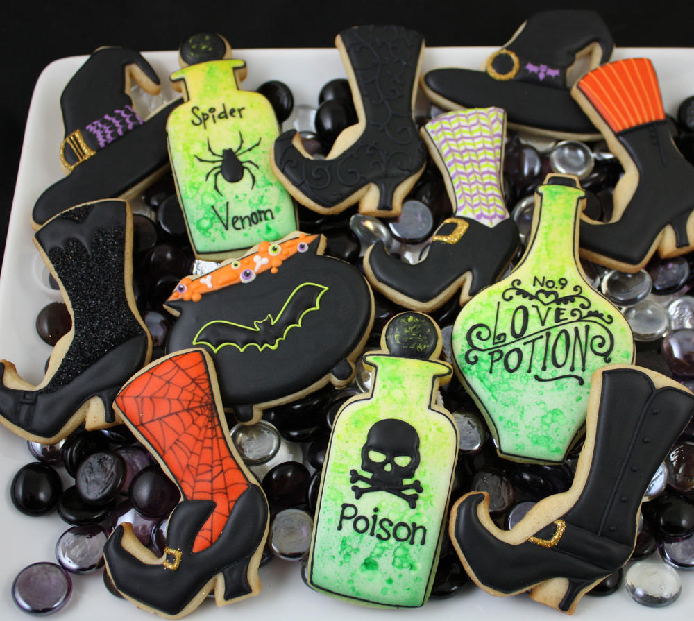 Halloween-themed Cookie Art Class by the Hungry Hippopotamus