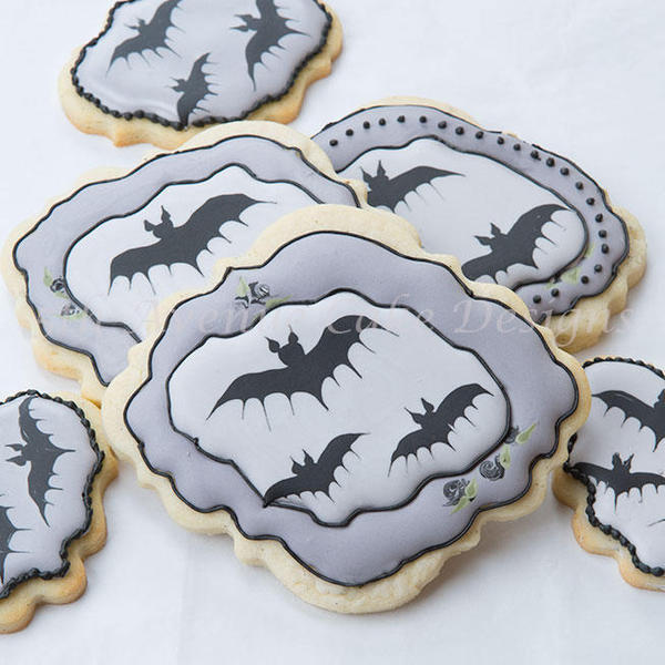 #3 - Wet-on-Wet Bat Cookies by bobbiebakes