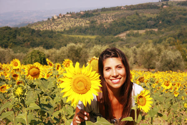 A younger Aixa under the Tuscan sun: