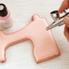 Airbrushing Cookie Surface: Cookie and Photo by Dolce Sentire