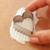 Scoring Royal Icing Heart: Photo by Dolce Sentire
