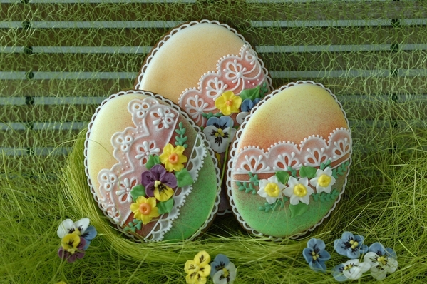 #5 - Easter Eggs by Koronkowe Pierniczki