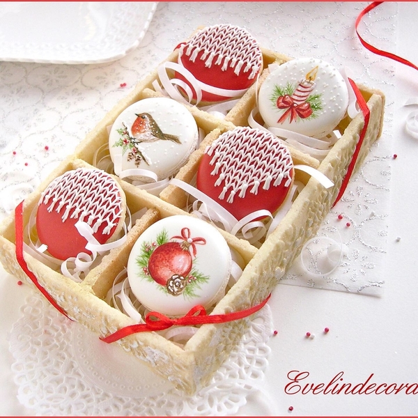 #4 - Christmas Cookie Box by Evelindecora