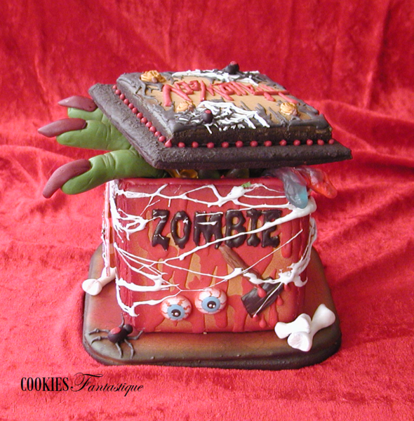 #9 - Zombie Creepy Halloween Box by Cookies Fantastique