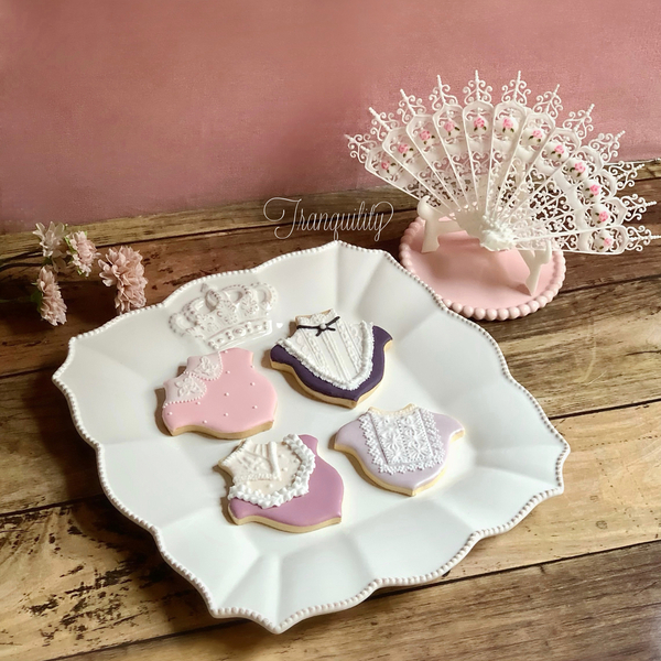 #1 - Victorian-Style Cookies by Reina Tranquility