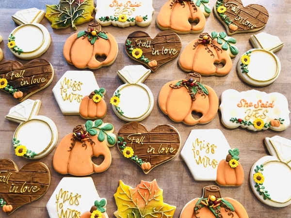 #5 - Fall Engagement Cookies by Gloriabakes