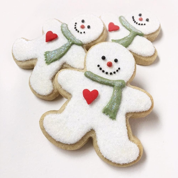 #8 - Christmas Snowmen by The Lovely Cookie Studio