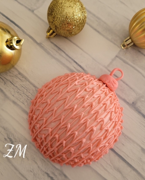 #3 - Crochet Bauble by Zeena