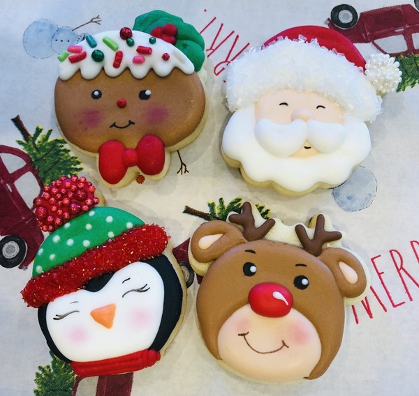#9 - Mini Christmas Cookies by Gloriabakes