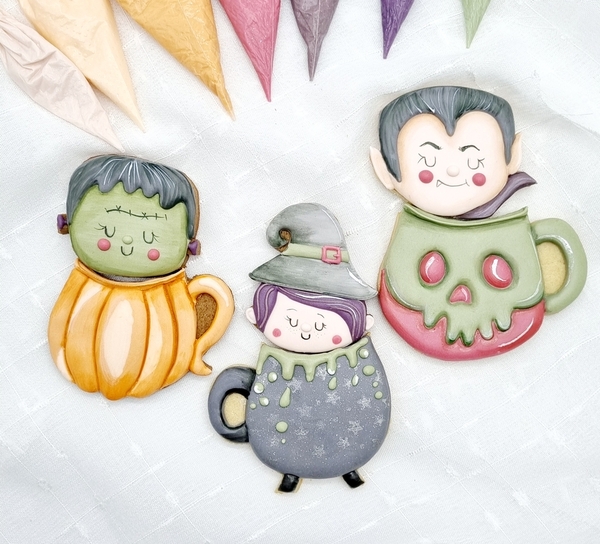 #1 - Halloween Mugs by Maggy Morales