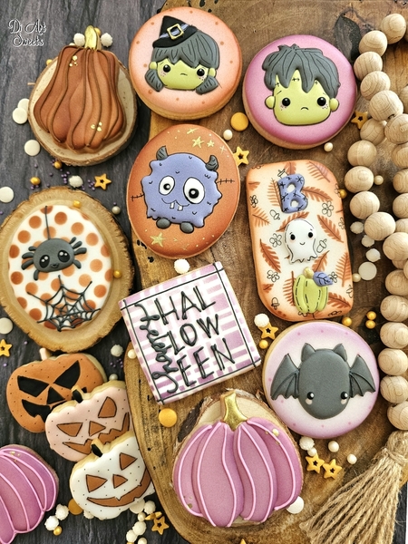 #6 - Halloween by Di Art Sweets