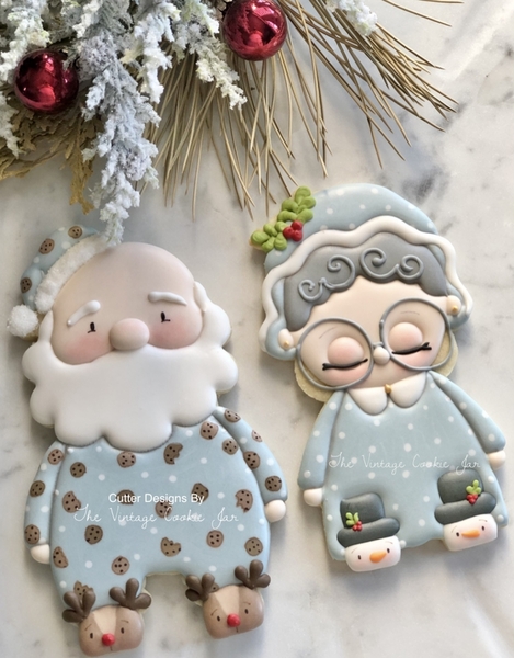 #6 - Mr and Mrs Claus by The Vintage Cookie Jar