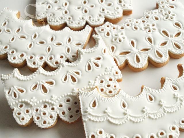 Eyelet Lace Cookies