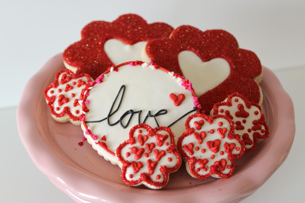 Heart-Themed Cookies for Valentine's Day | The Crafting Foodie