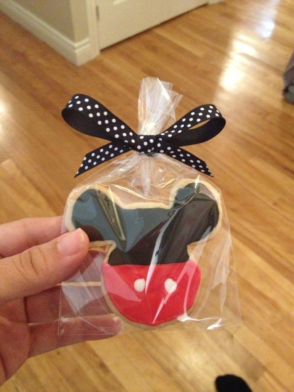 mickey mouse cookie