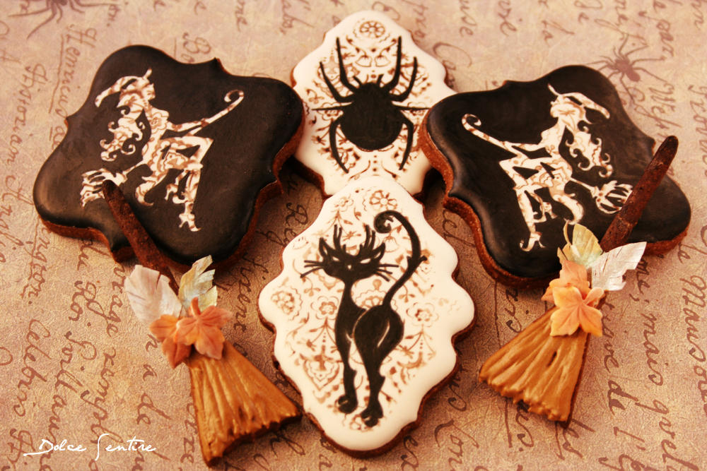 Elegant Halloween Cookies