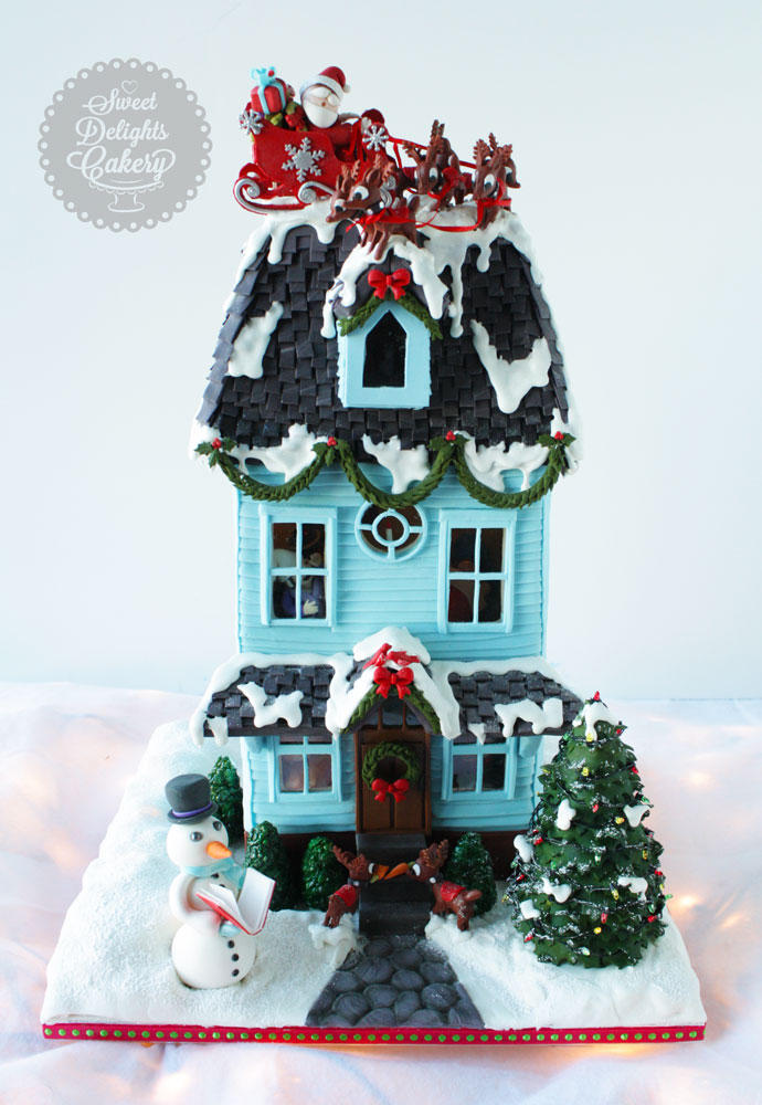The Night Before Christmas Gingerbread House