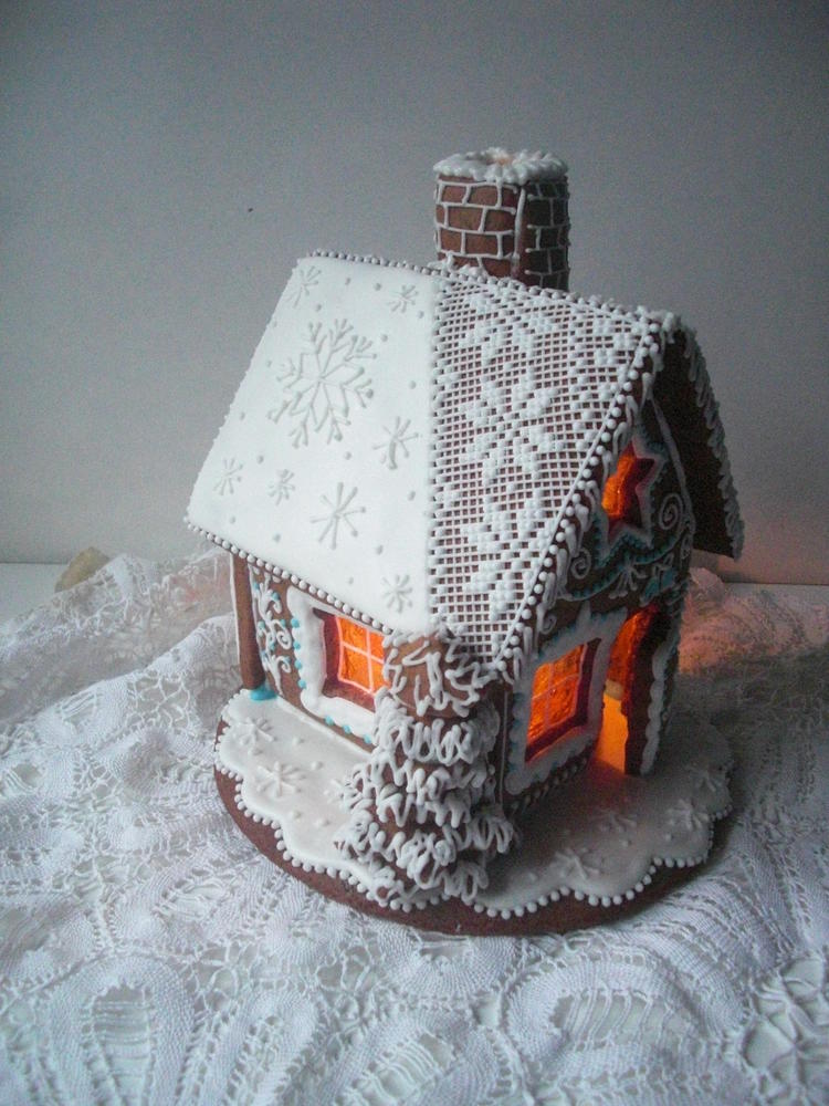 Gingerbread House with Chimney