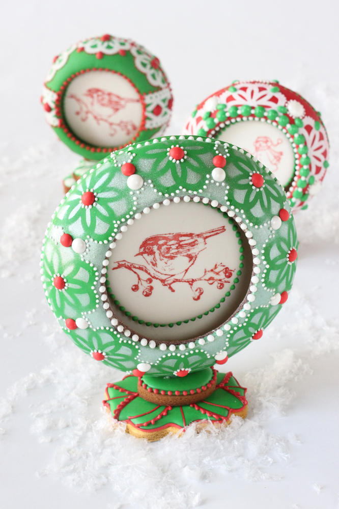 3-D Christmas Snow Globes