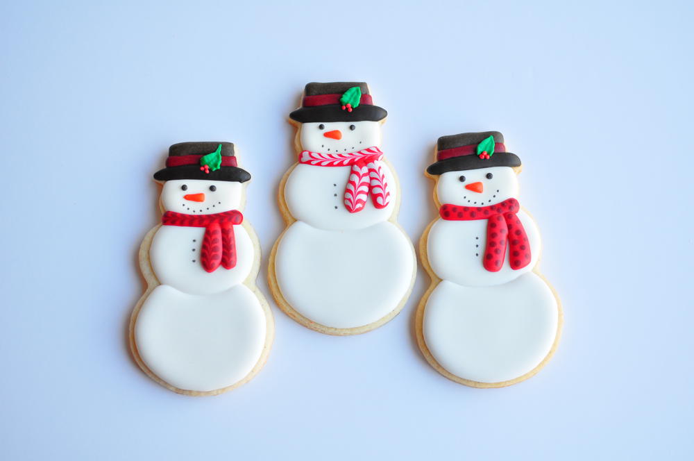 Snowmen with Scarves, by Jolies Gourmandises