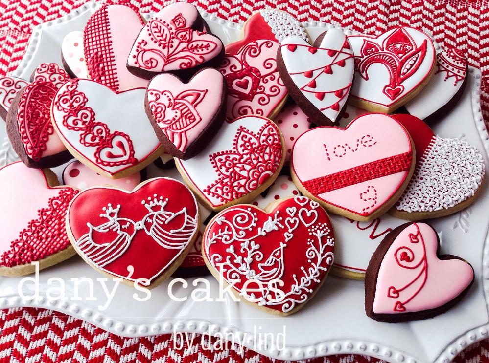 Piped Hearts by Dany's Cakes