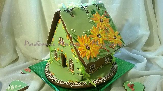 Gingerbread house "Sunny"