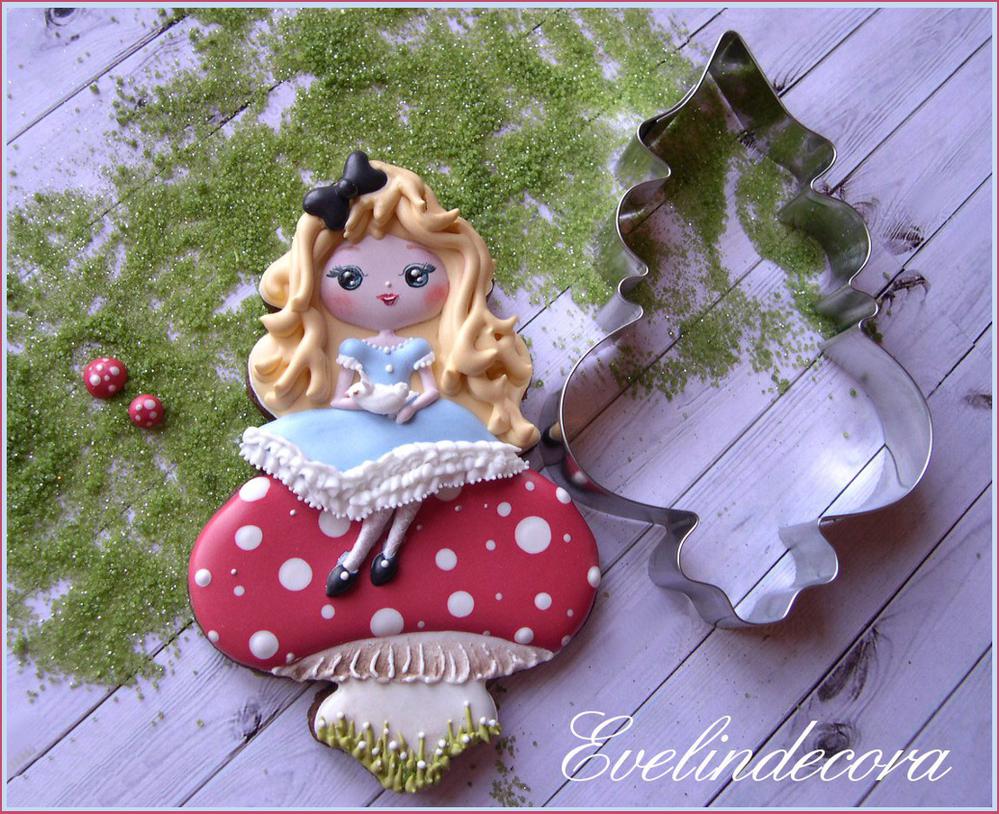 Baby Alice in Wonderland