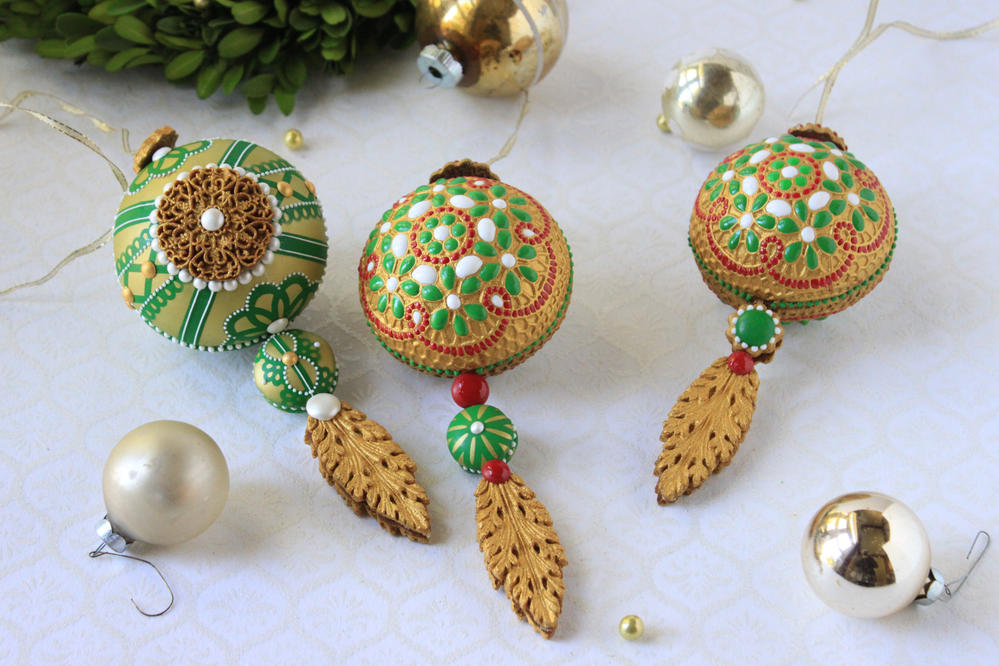 3-D Christmas Cookie Ornaments