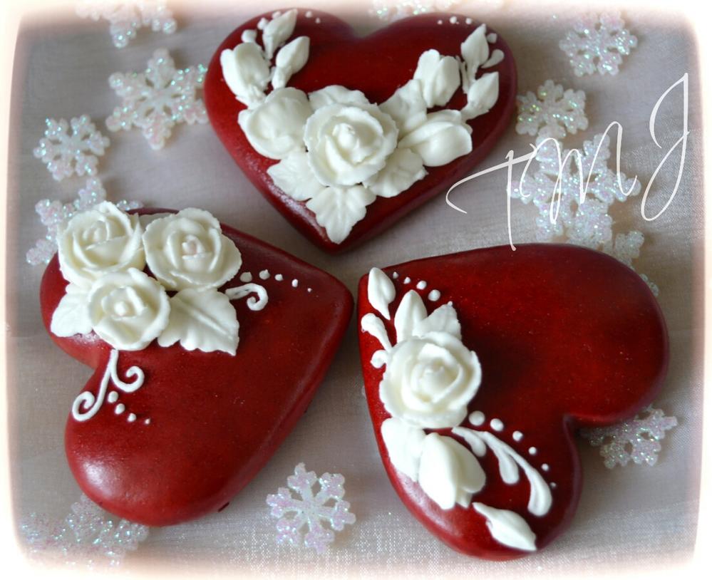 Red hearts and white roses