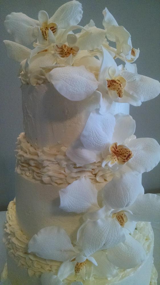 White Phalenopsis Orchids Wedding Cake