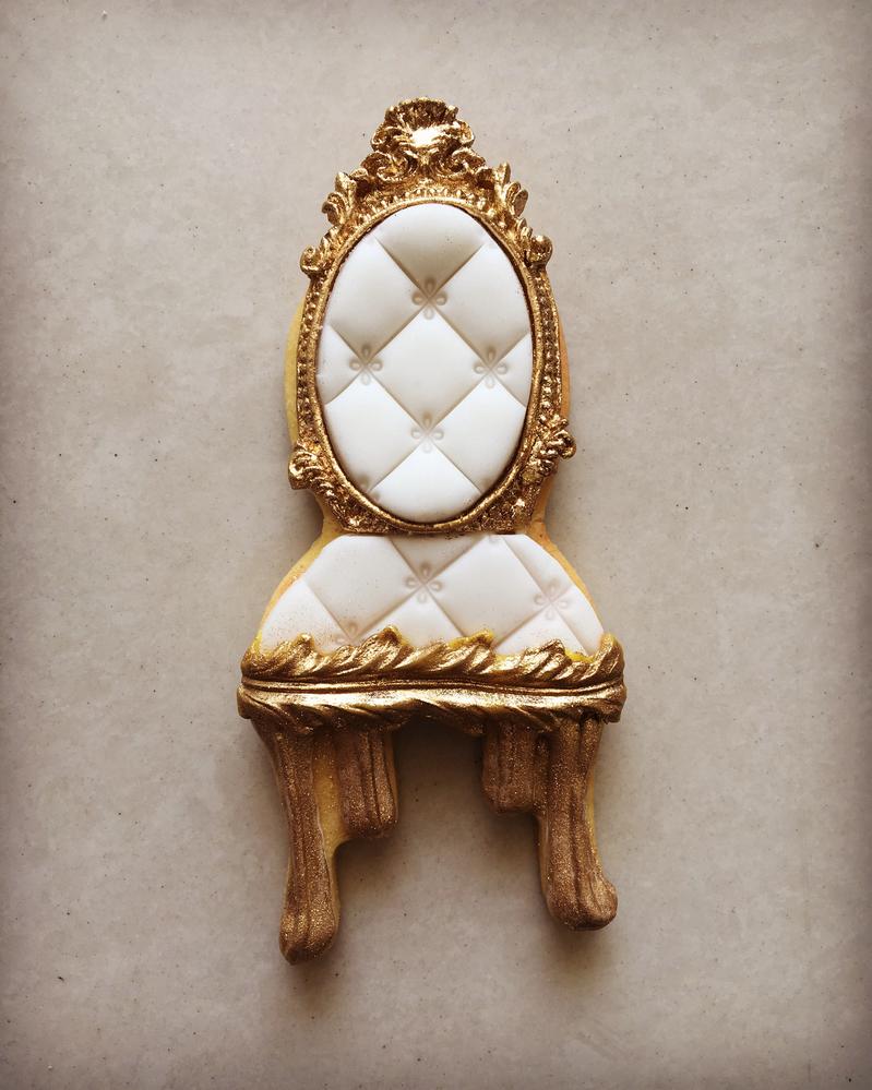 White Chair Cookie by Lorena Rodríguez