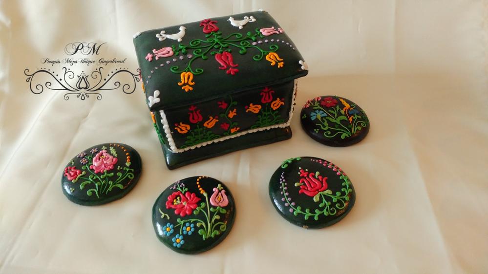 Gingerbread Box with Traditional Hungarian Designs