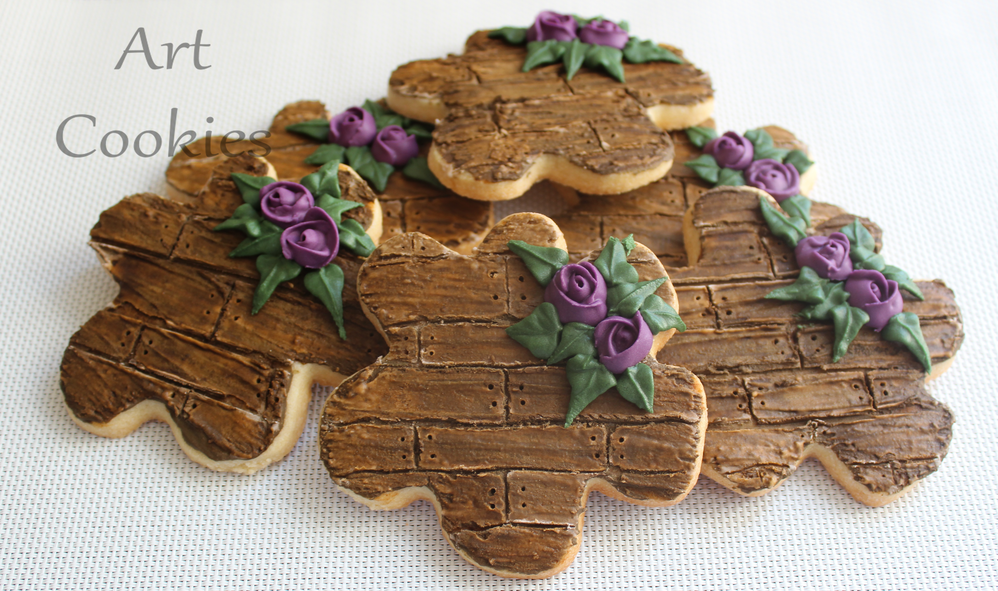 Wall with wood effect with purple roses
