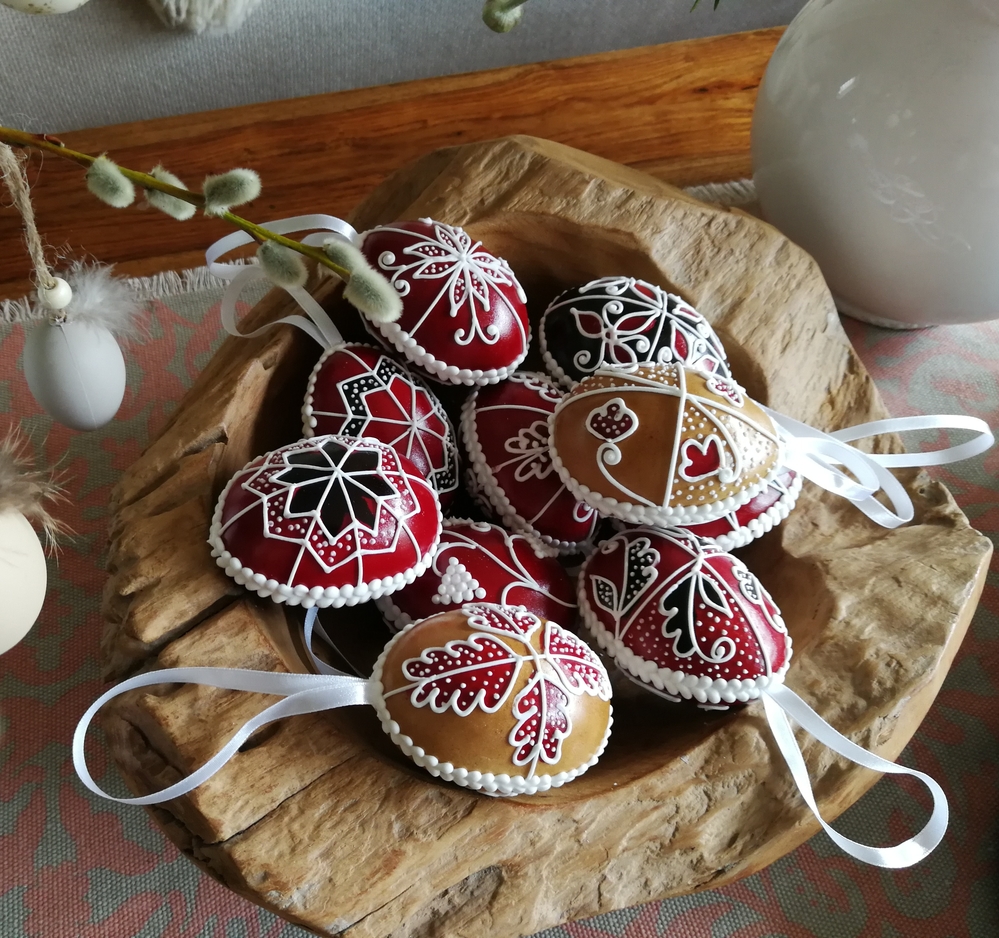 Transylvanian Folclors Eggs