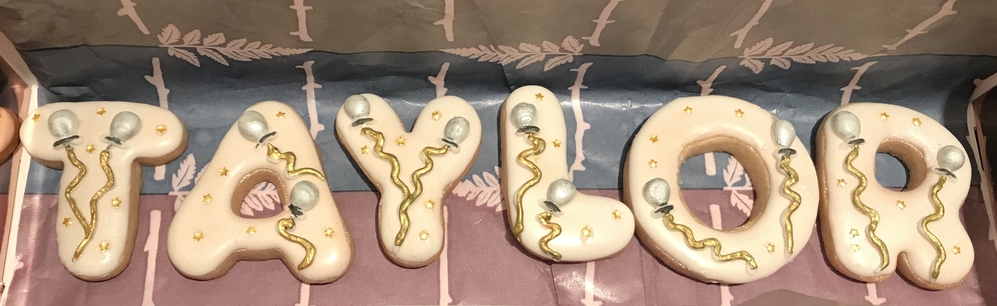 Letter cookies for graduation