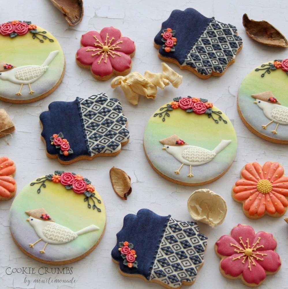 Vietnam-Themed Cookies