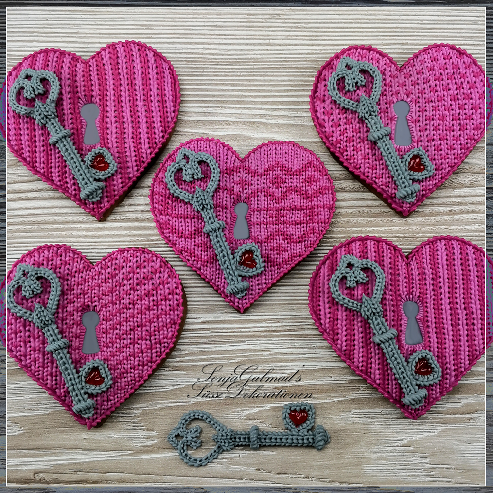 Knit Valentine's Hearts