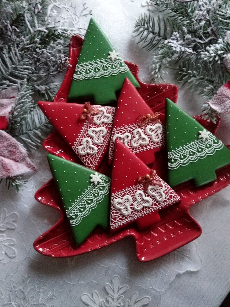 Christmas Trees with Embroidery Patterns