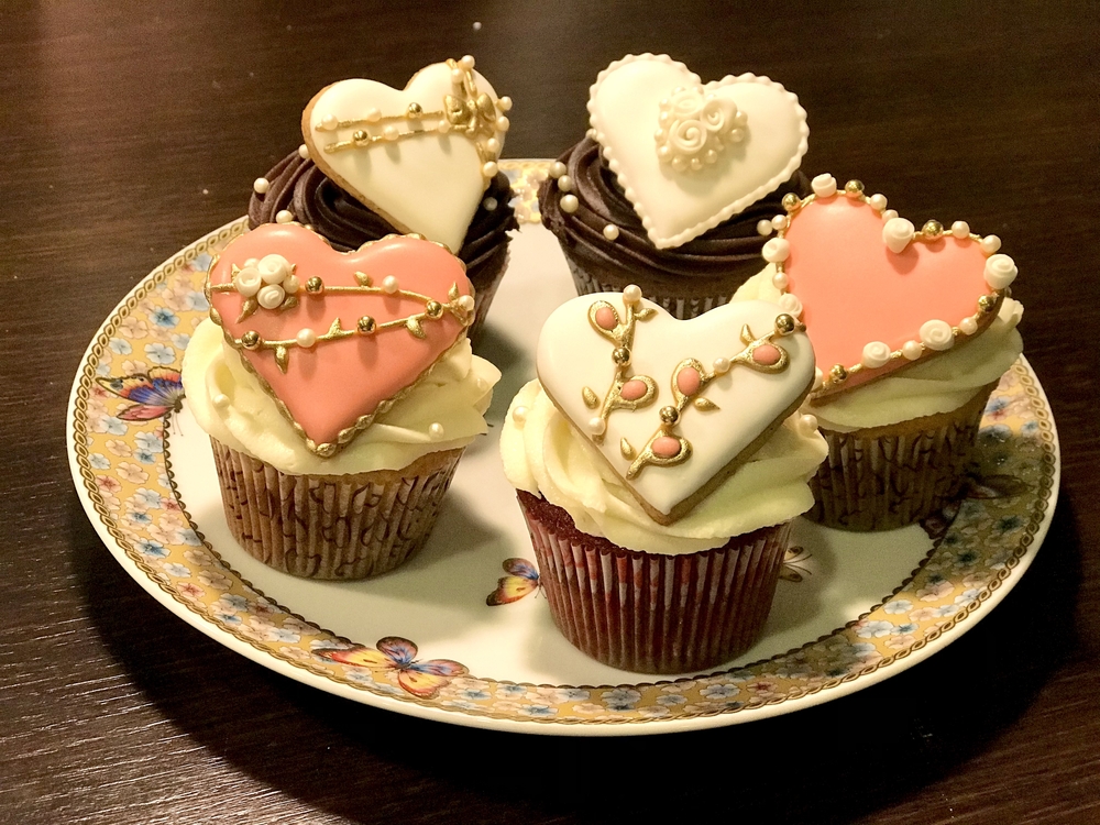Heart Cookie-Decorated Cupcakes - View #1