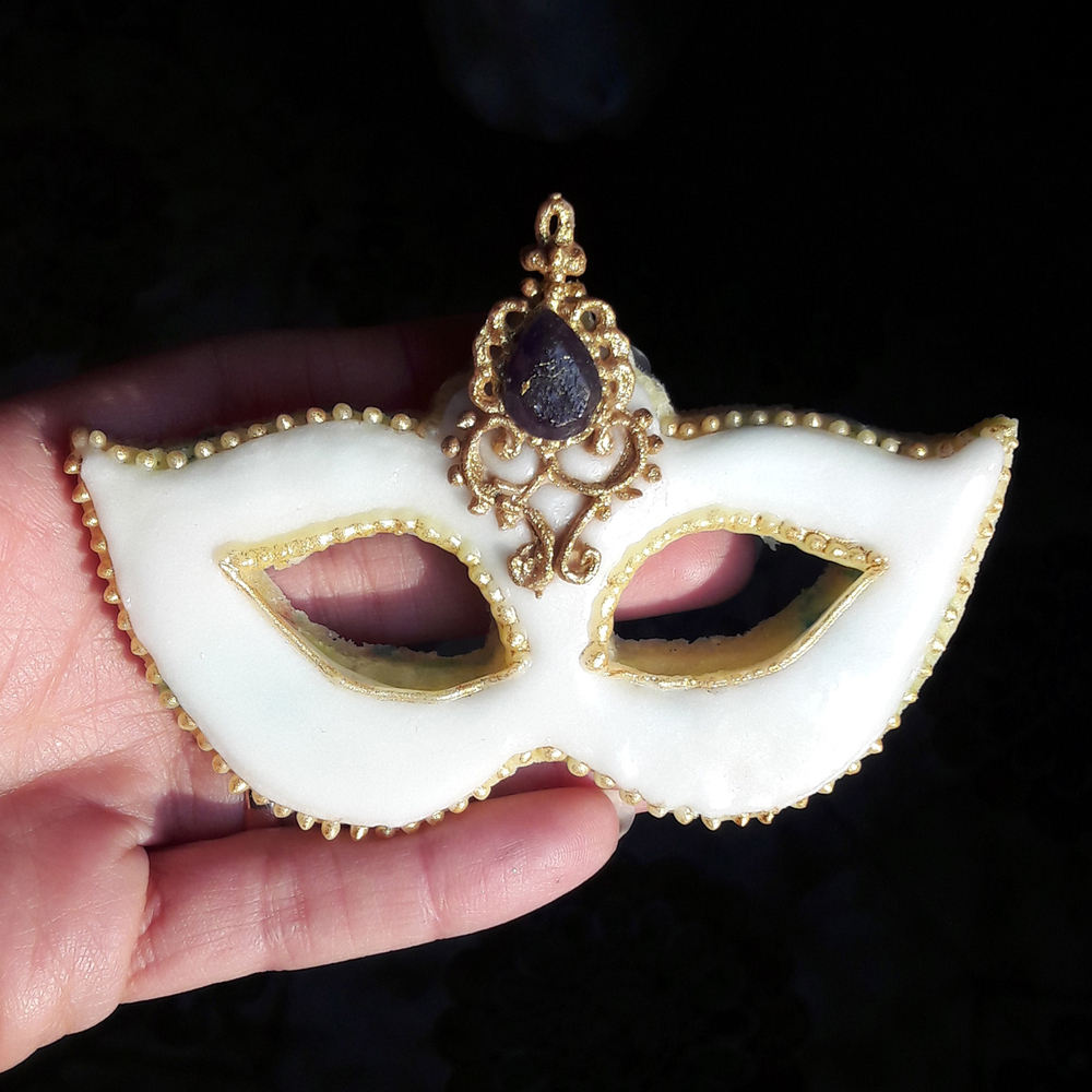 Venice Mask Cookie in White