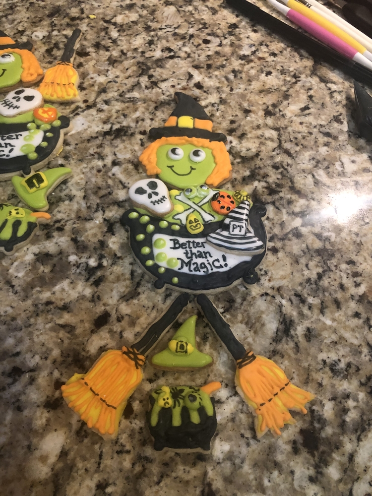 Witch Theme Cookie Set with Mini Cookies and Fondant Decorations